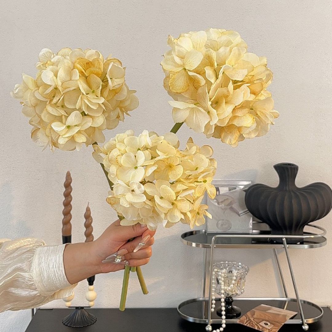 Artificial Dutch Butterfly Hydrangea Stem – 15.7" Tall | Decorative Faux Flower for Home & Event Decoration
